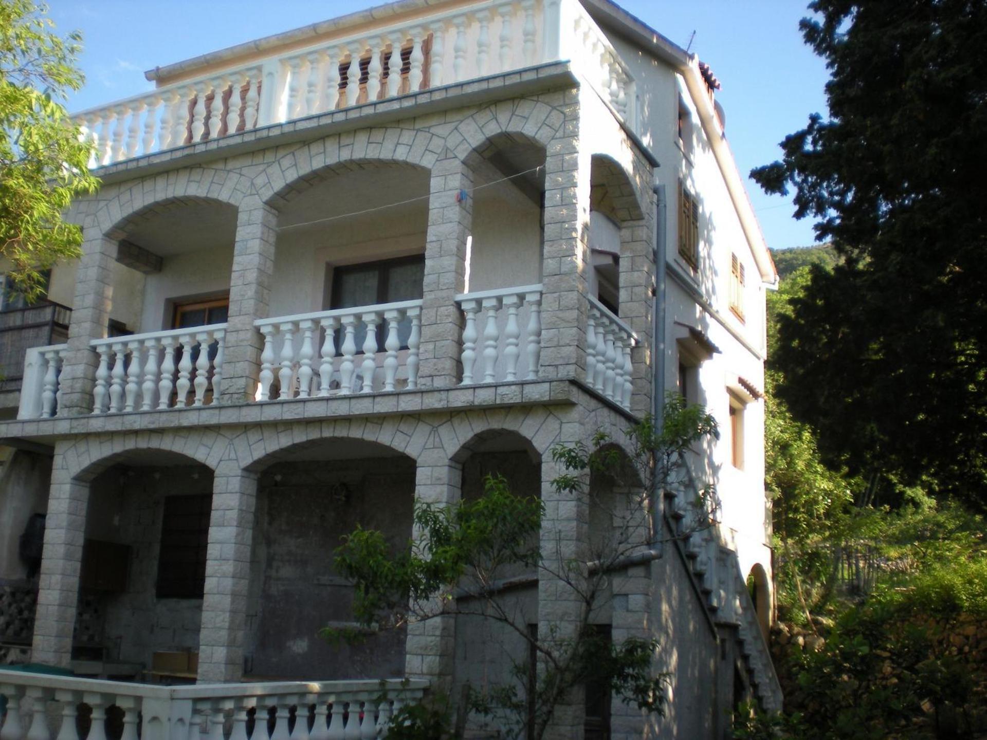 Boto Apartman Smergo